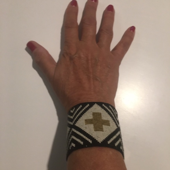 Bracelet cuff - Picture 3 of 3